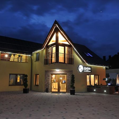 Penzion Anesis - Apartmany Turčianske Teplice Exteriör bild