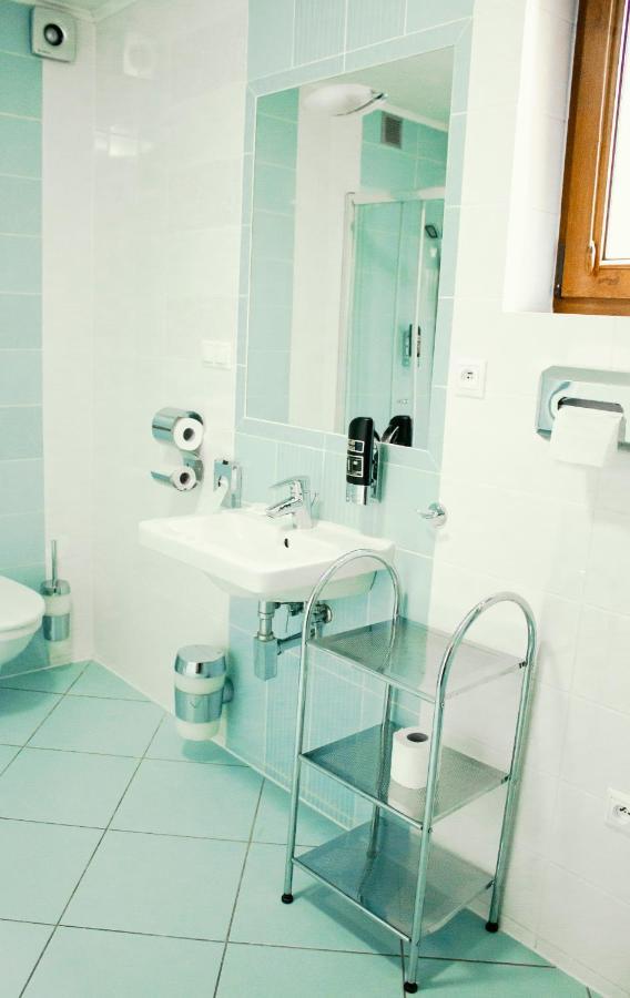Penzion Anesis - Apartmany Turčianske Teplice Exteriör bild