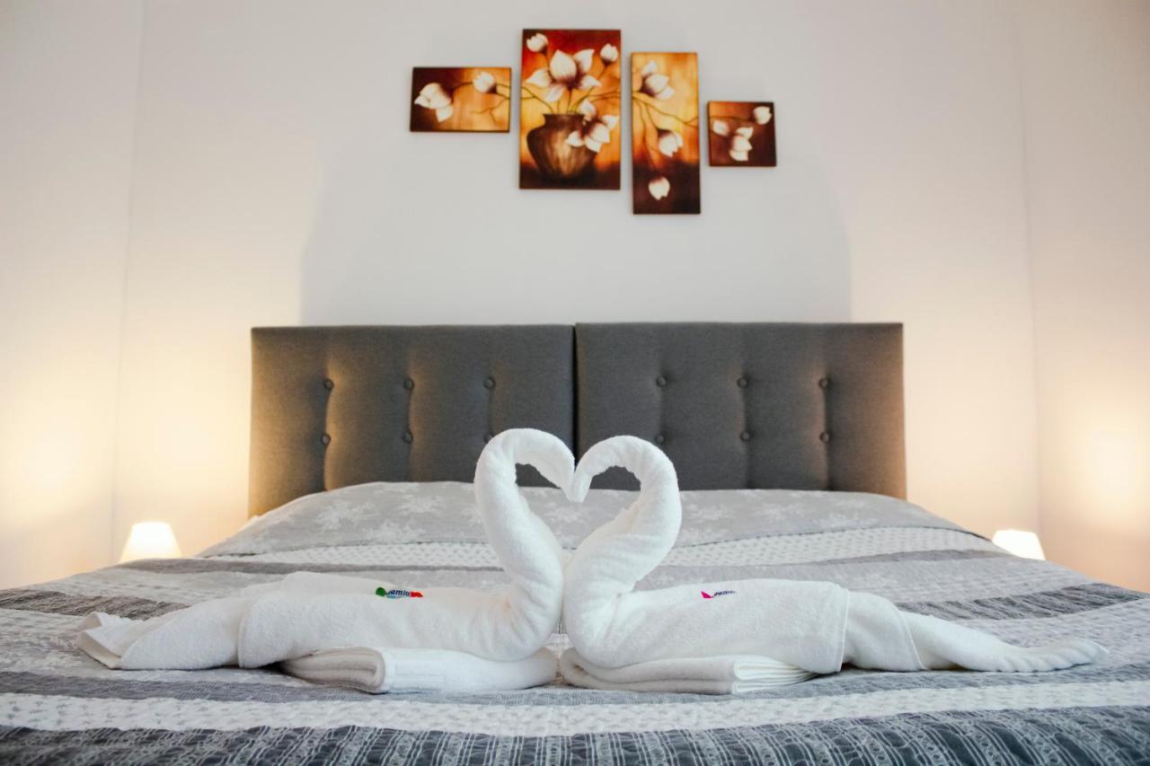 Penzion Anesis - Apartmany Turčianske Teplice Exteriör bild